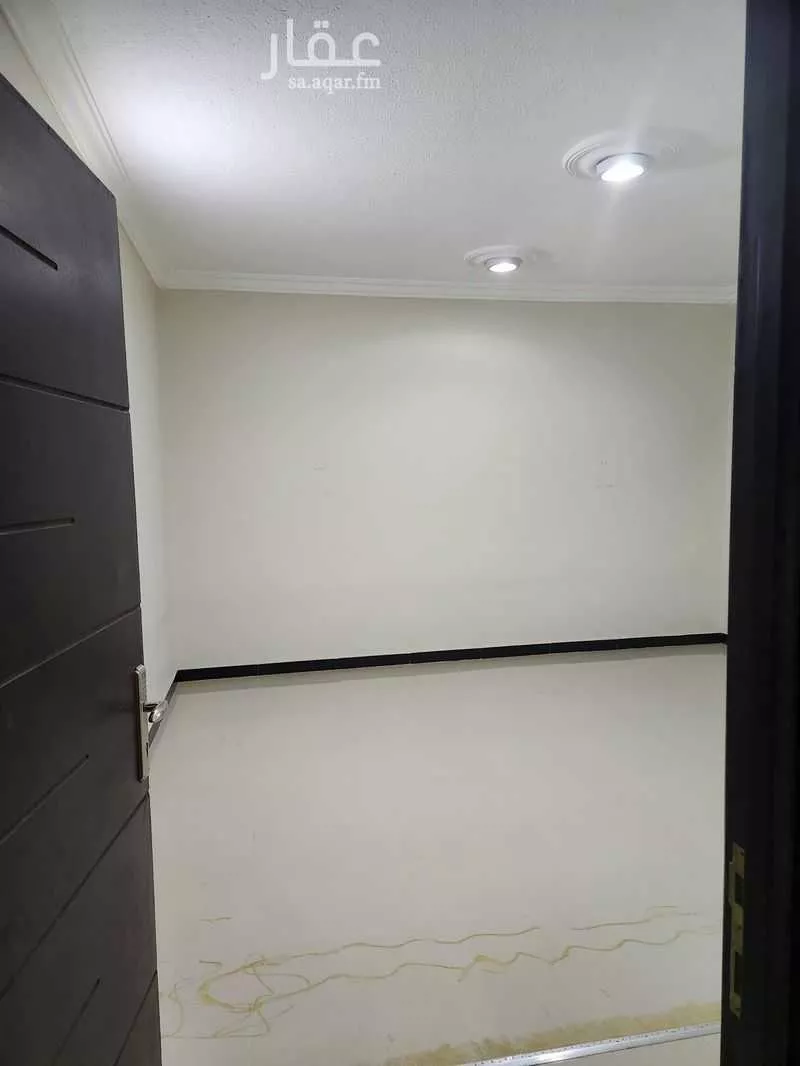 2 bedroom floor in Dhahrat Laban 7