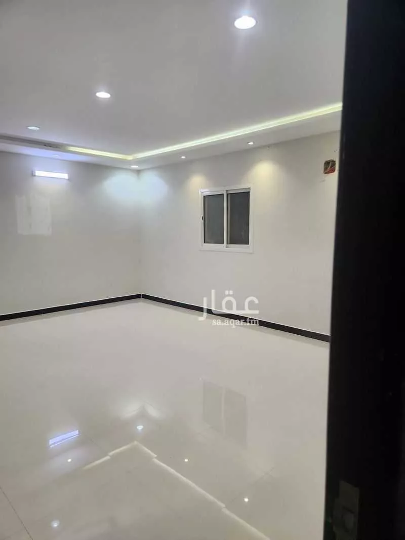 2 bedroom floor in Dhahrat Laban 9