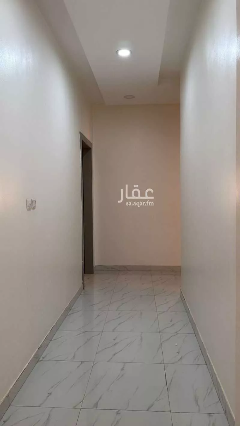 شقة 4 غرف في العارض 8