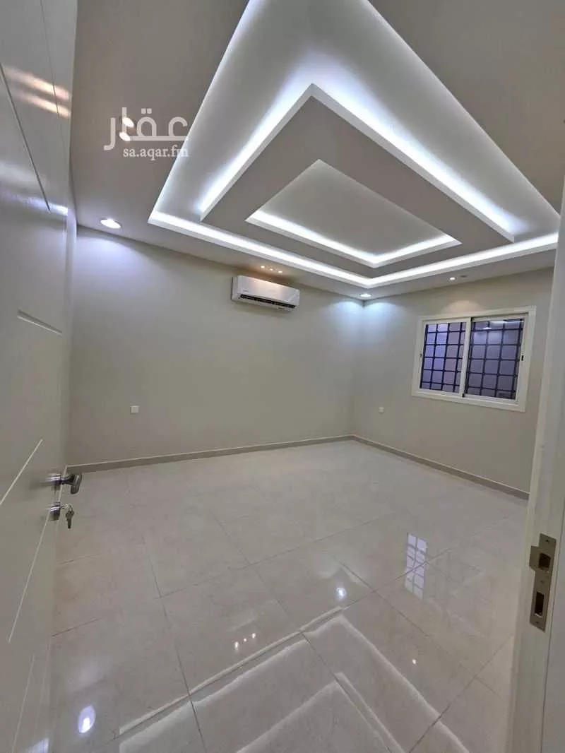 دور 3 غرف في عرقة 17
