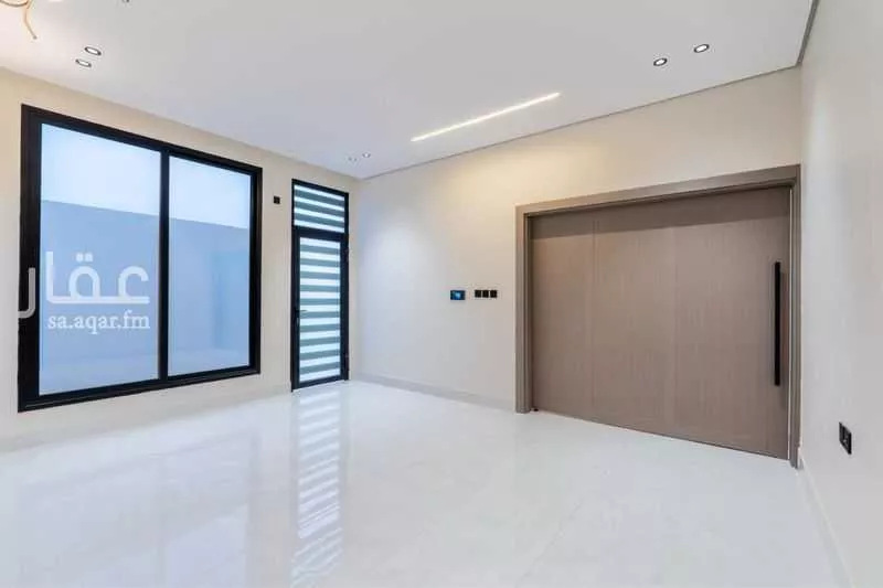 5 bedroom apartment in Ash Shulah 18