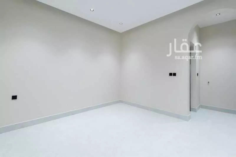 5 bedroom apartment in Ash Shulah 25
