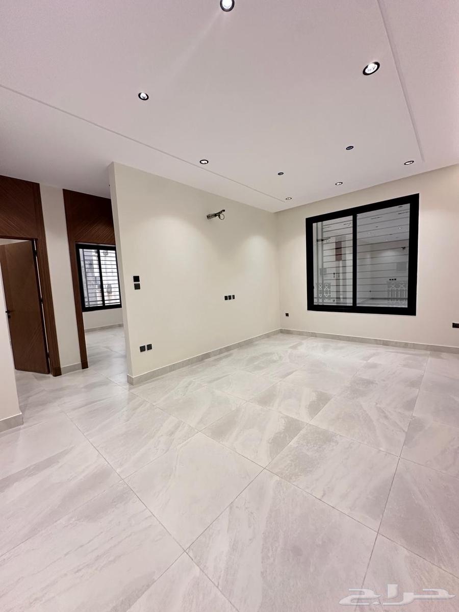 شقة 5 غرف في الصفا 1