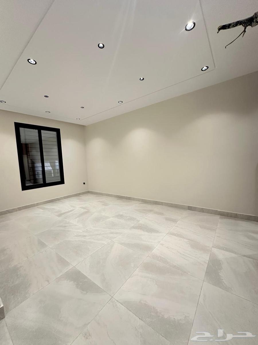 شقة 5 غرف في الصفا 4