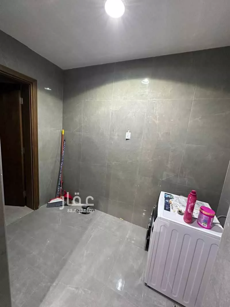 2 bedroom apartment in Al Malqa 5