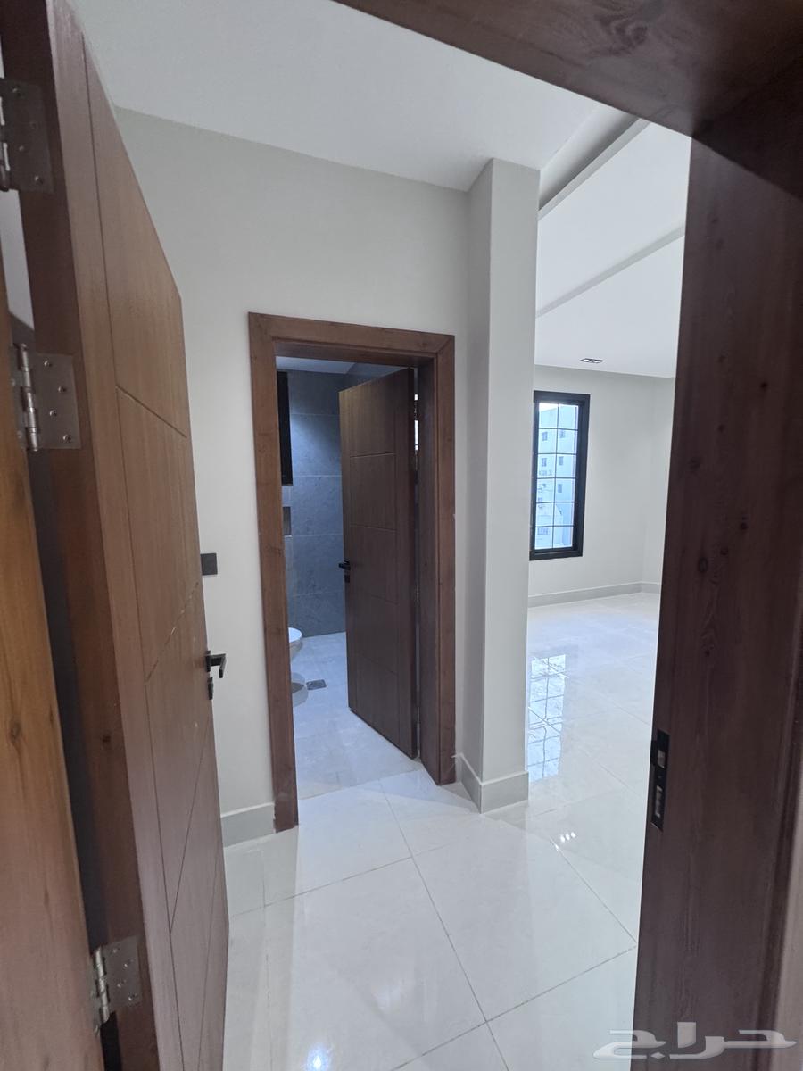 4 bedroom apartment in Al Rawdah 11