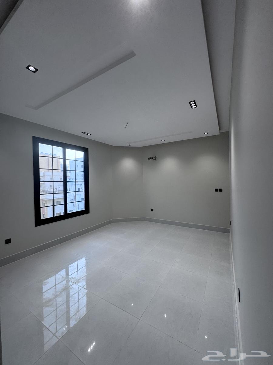 4 bedroom apartment in Al Rawdah 10