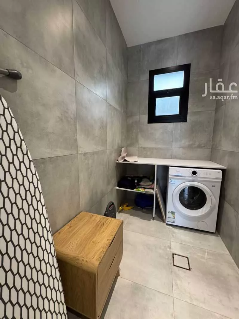 2 bedroom apartment in Al Malqa 11