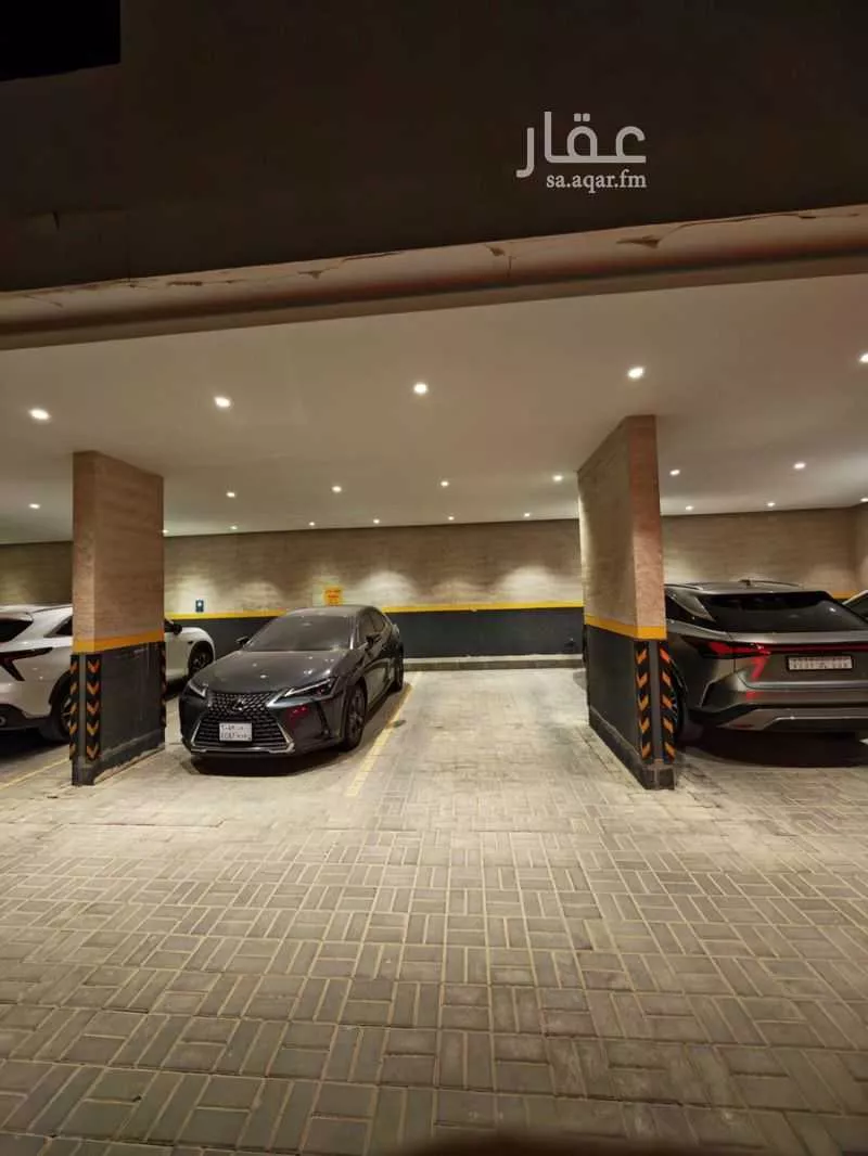 4 bedroom apartment in Al Qairawan 8