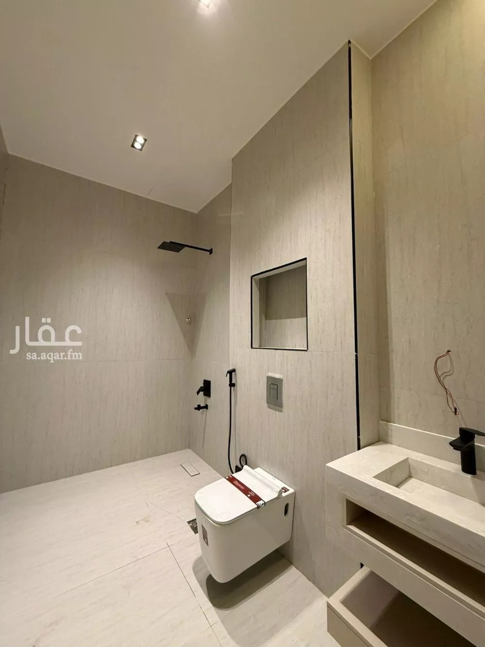 6 bedroom villa in Al Mahdiyyah 15