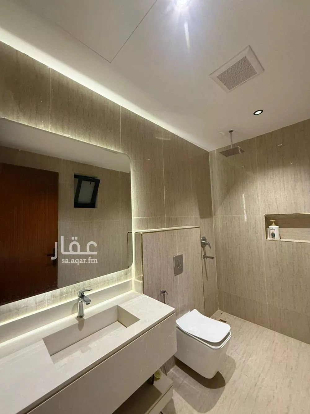6 bedroom villa in Al Mahdiyyah 22