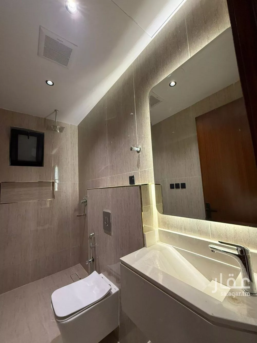 6 bedroom villa in Al Mahdiyyah 26