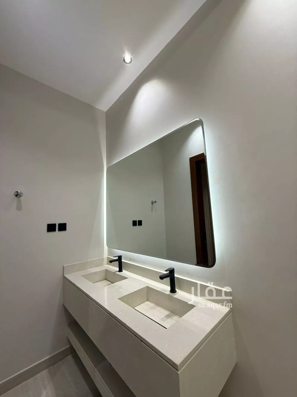 6 bedroom villa in Al Mahdiyyah 25
