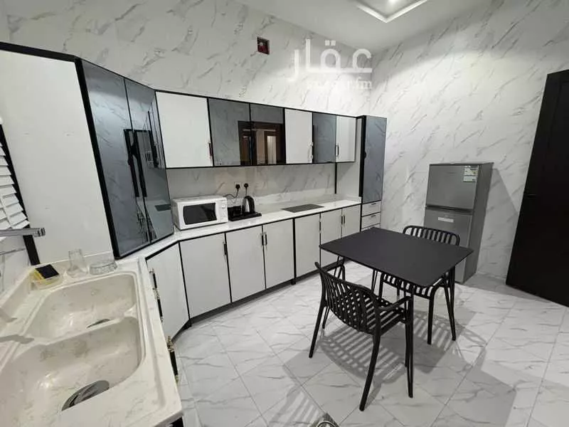 2 bedroom floor in Al Janadriyah 11