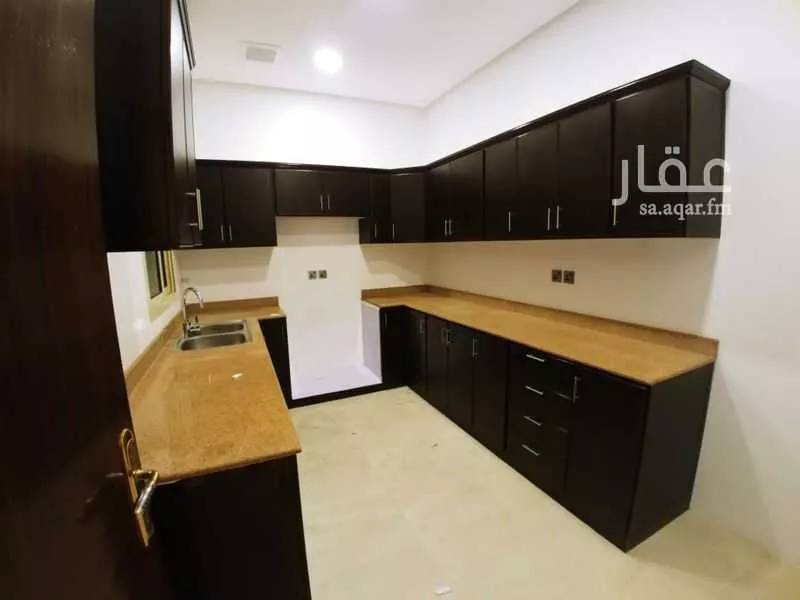 شقة 4 غرف في الياسمين 17