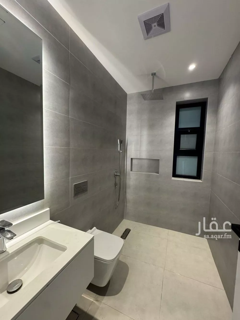 3 bedroom apartment in Al Bahr, Eastern Province 6