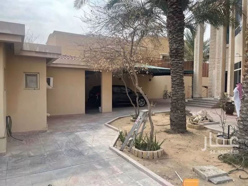 9 bedroom villa in East Beach 6