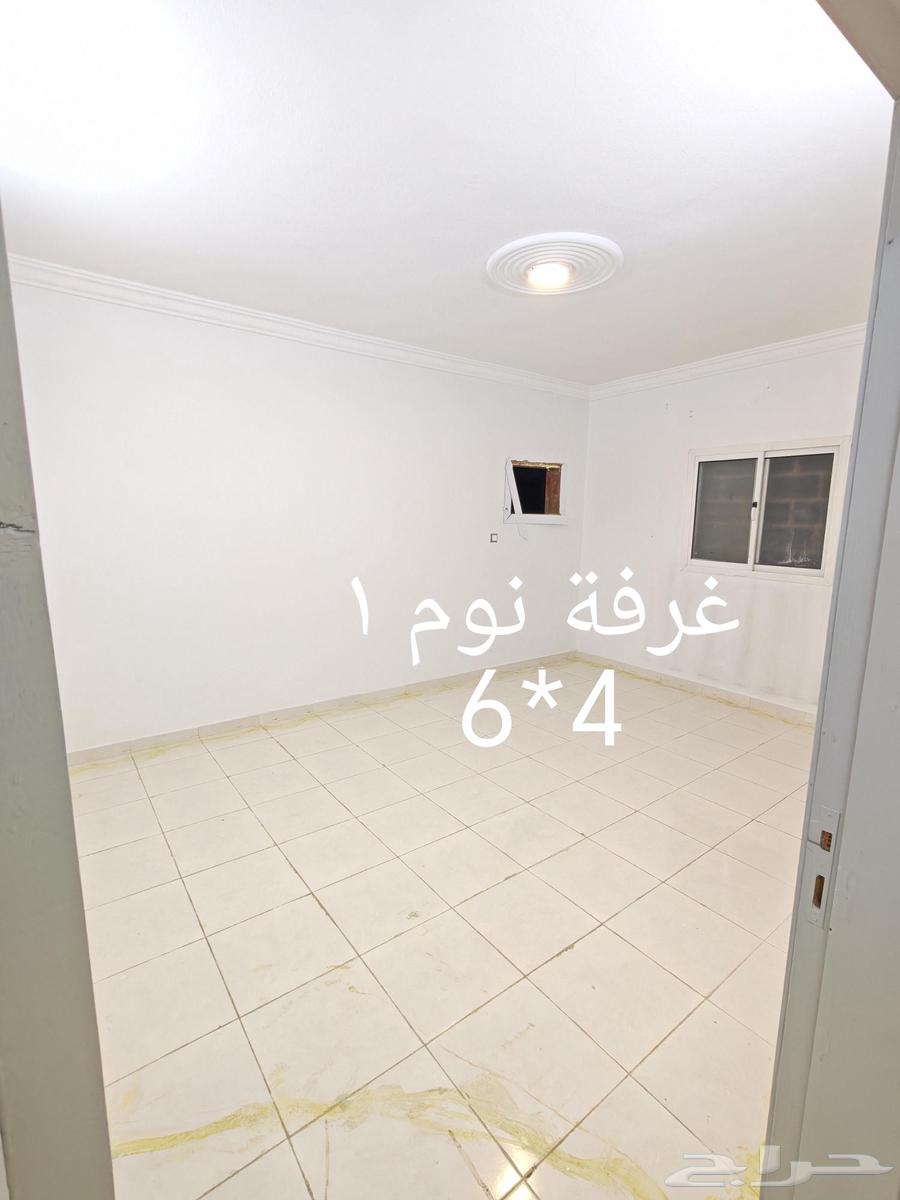 شقة 3 غرف في الرمال 4