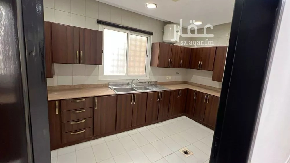 5 bedroom floor in Al Yasmin 3
