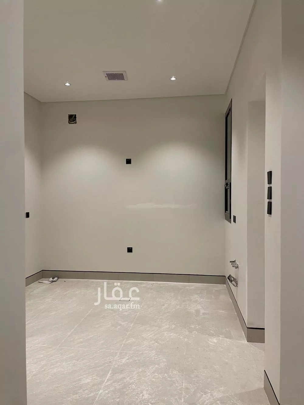 دور 5 غرف في النرجس 12