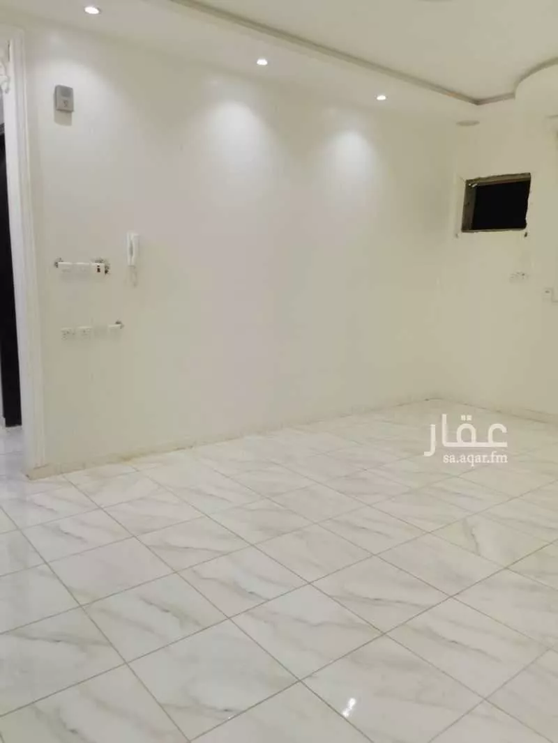3 bedroom floor in Al Rimal 8