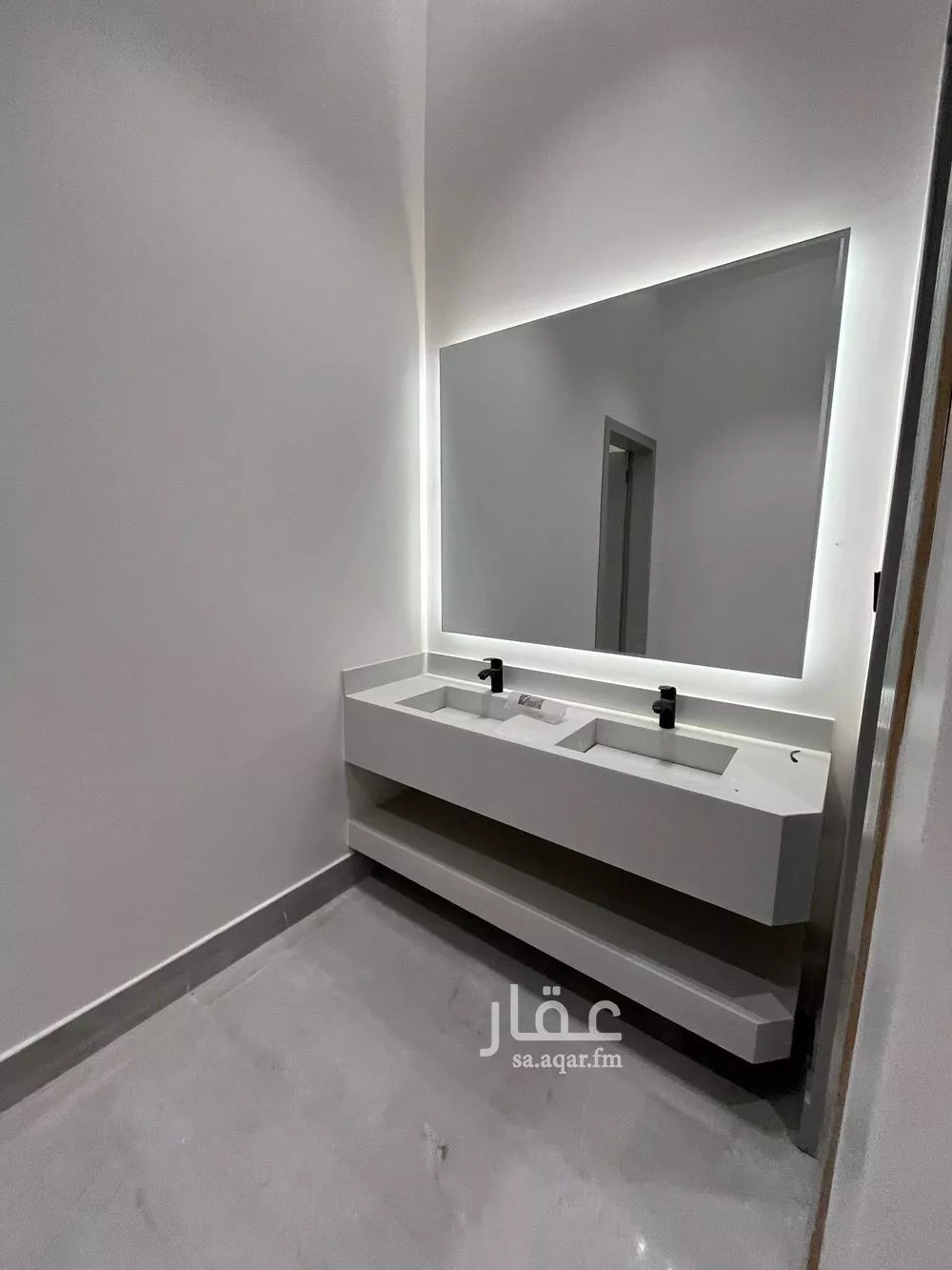12 bedroom villa in Al Janadriyah 8
