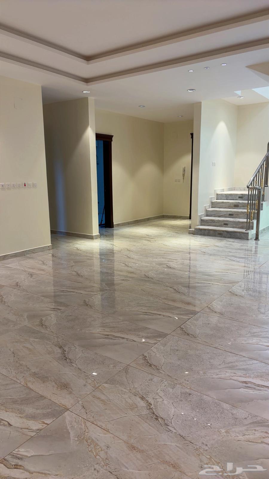 5 bedroom villa in Al Awali 4