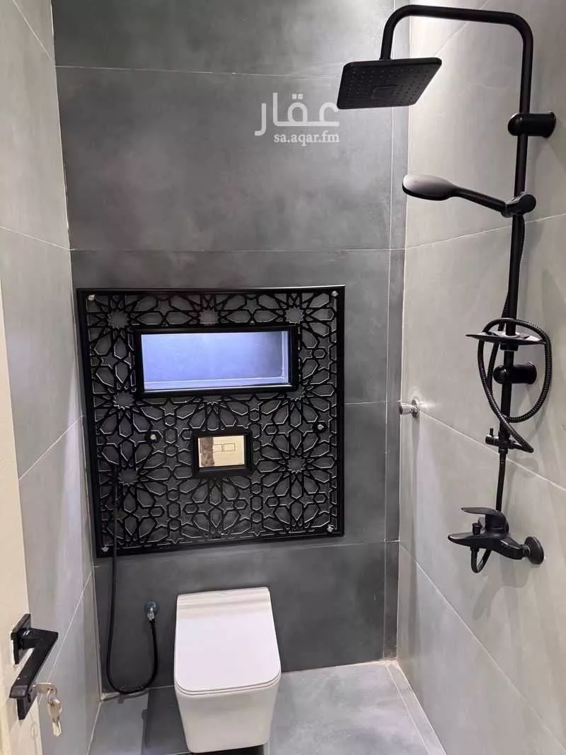 5 bedroom apartment in Al Rawdah 11