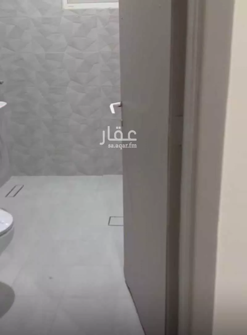 شقة 3 غرف في المغرزات 3