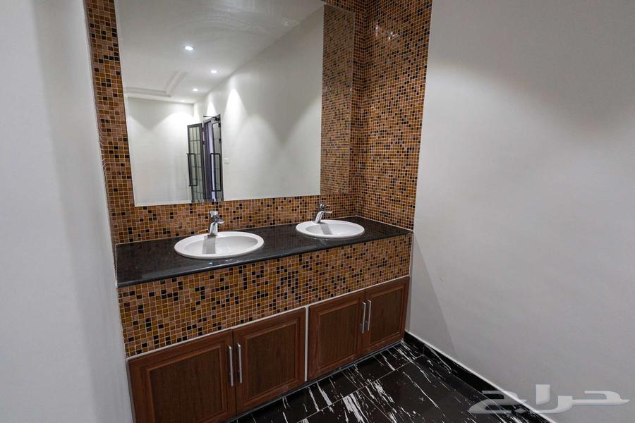 3 bedroom apartment in Al Hamra 8