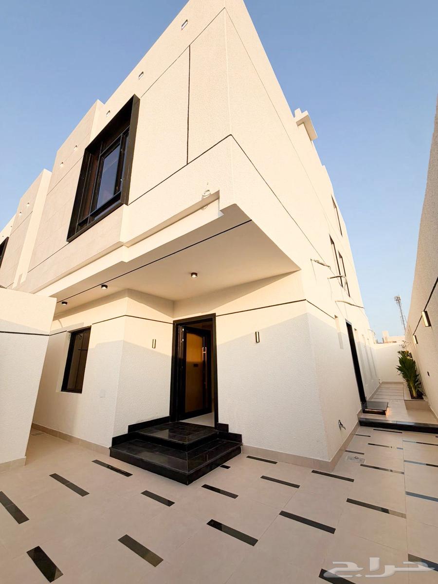5 bedroom villa in Al Yaqout 11