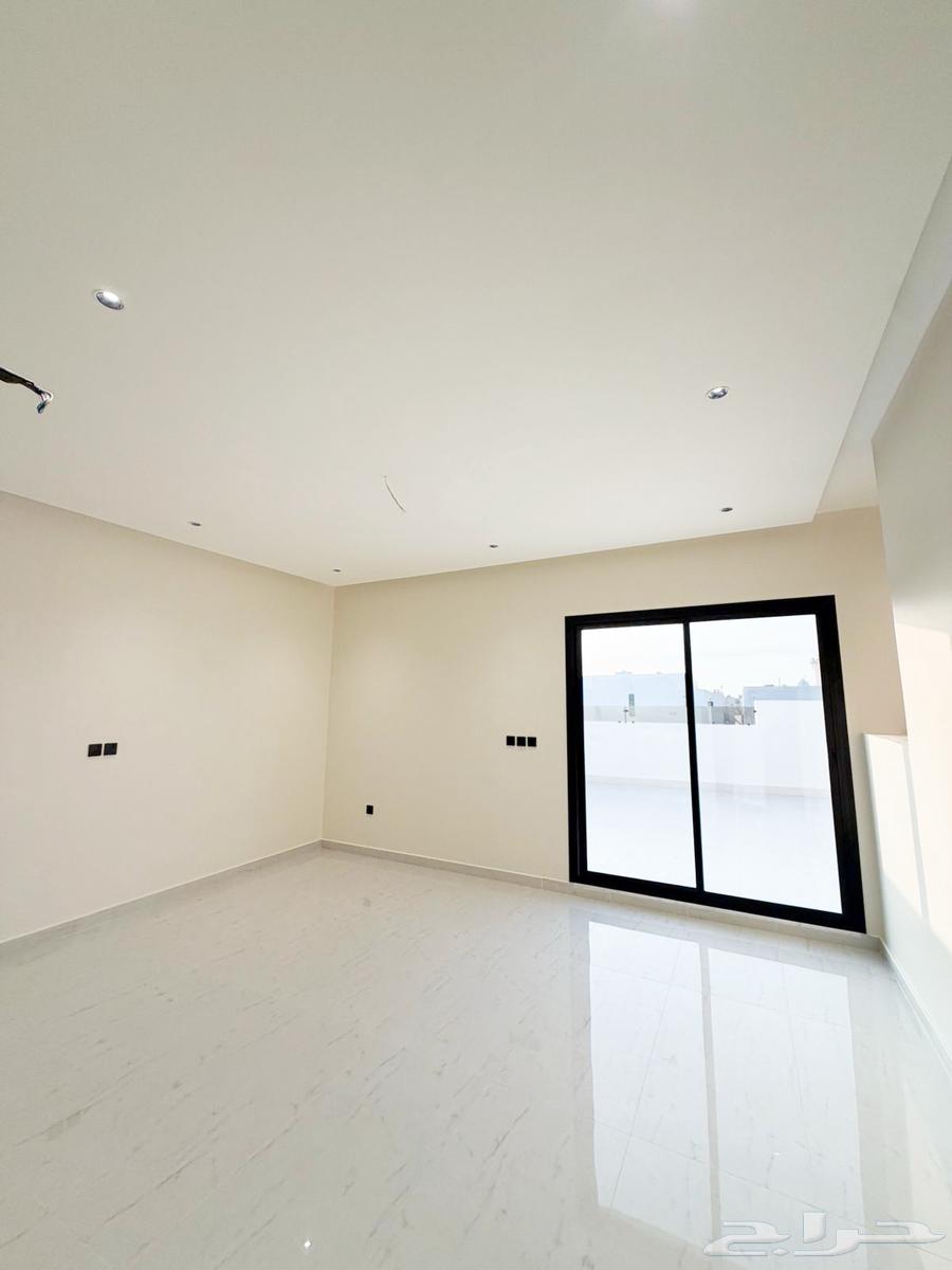 5 bedroom villa in Al Yaqout 18