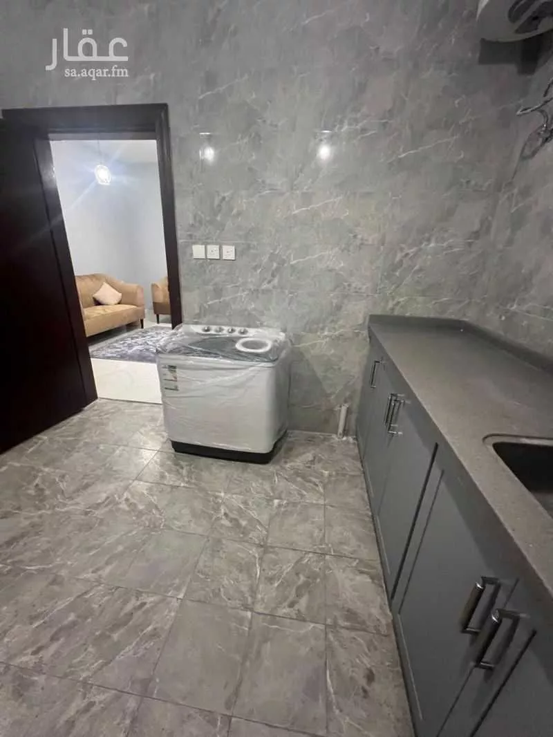 2 bedroom apartment in Dhahrat Al Badiah 6