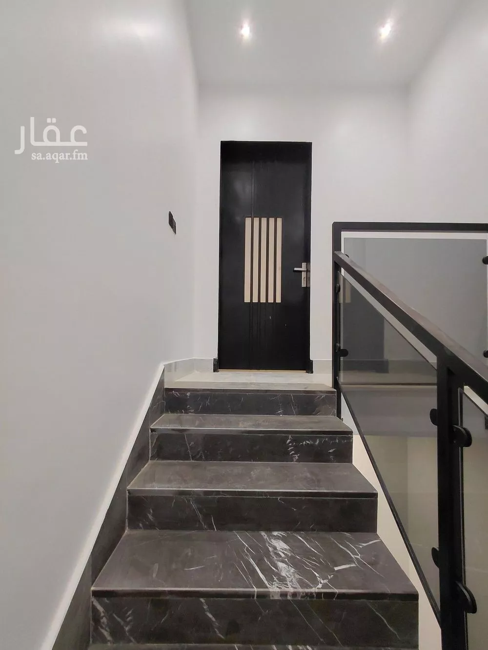 فيلا 5 غرف في الرمال 25
