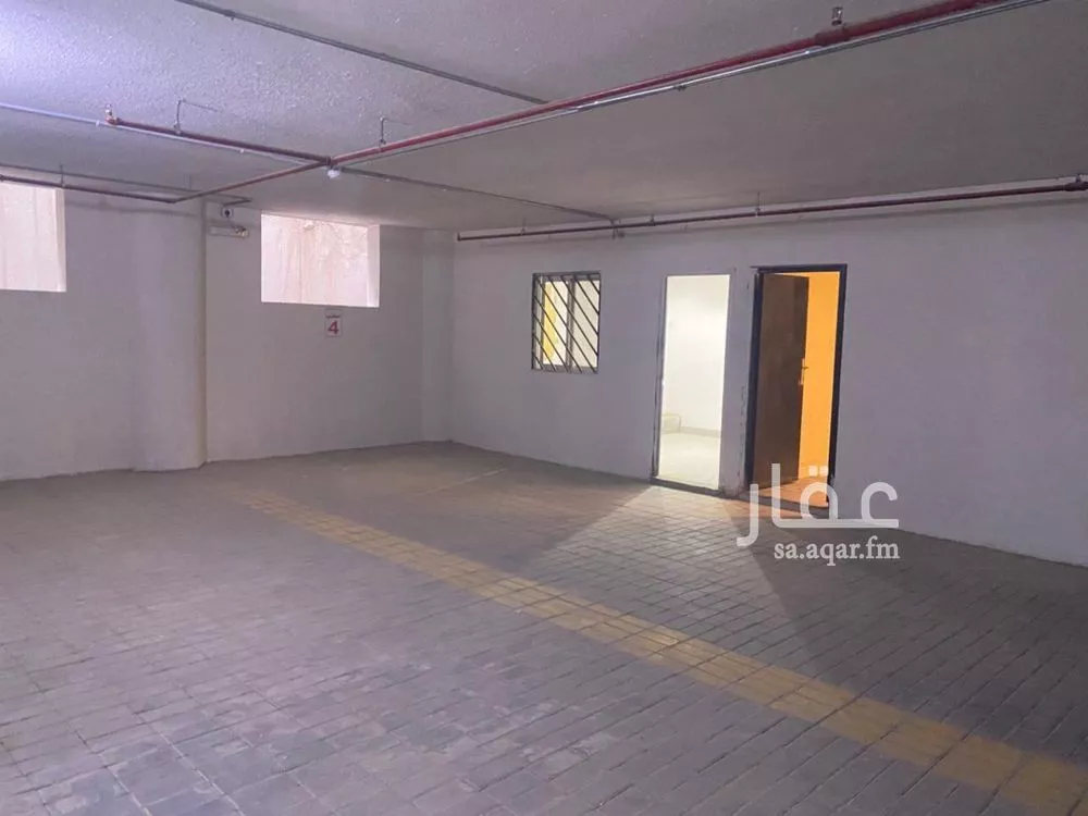 910 sqm warehouse in An Nafal 6