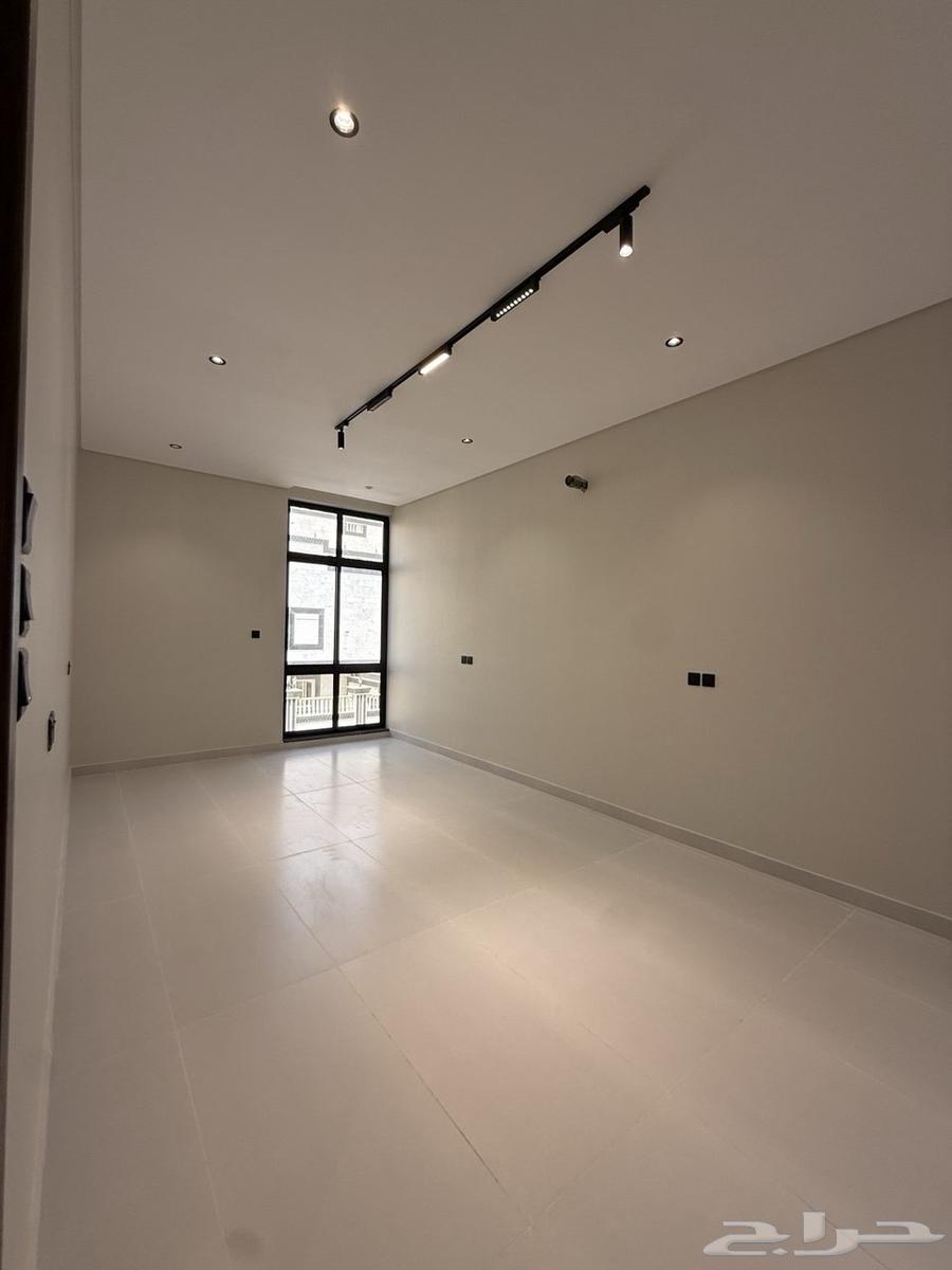 8 bedroom villa in Al Hamra wa Umm Al Joud 12
