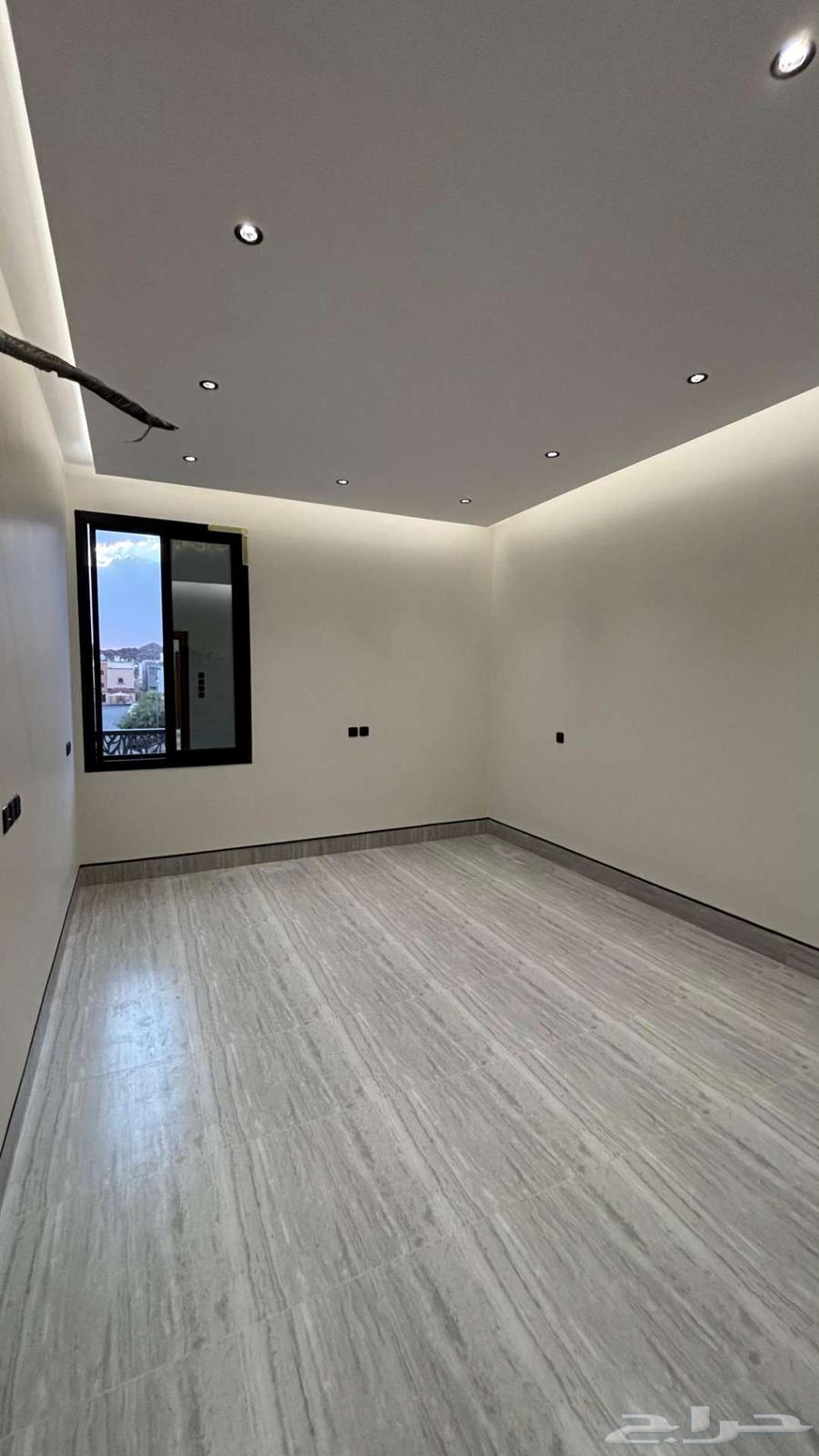 5 bedroom apartment in Al Difa, Madinah 6