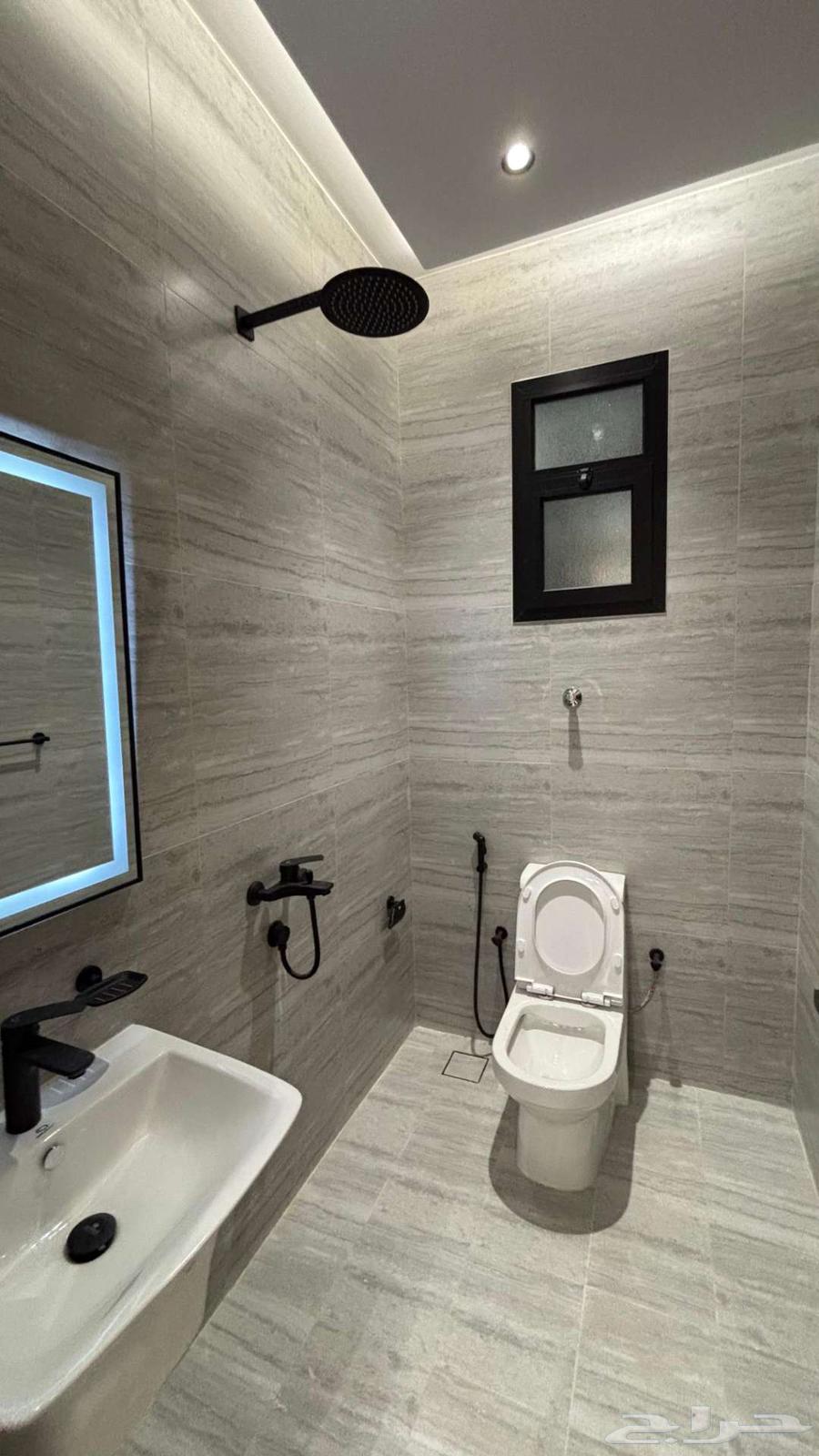 5 bedroom apartment in Al Difa, Madinah 14