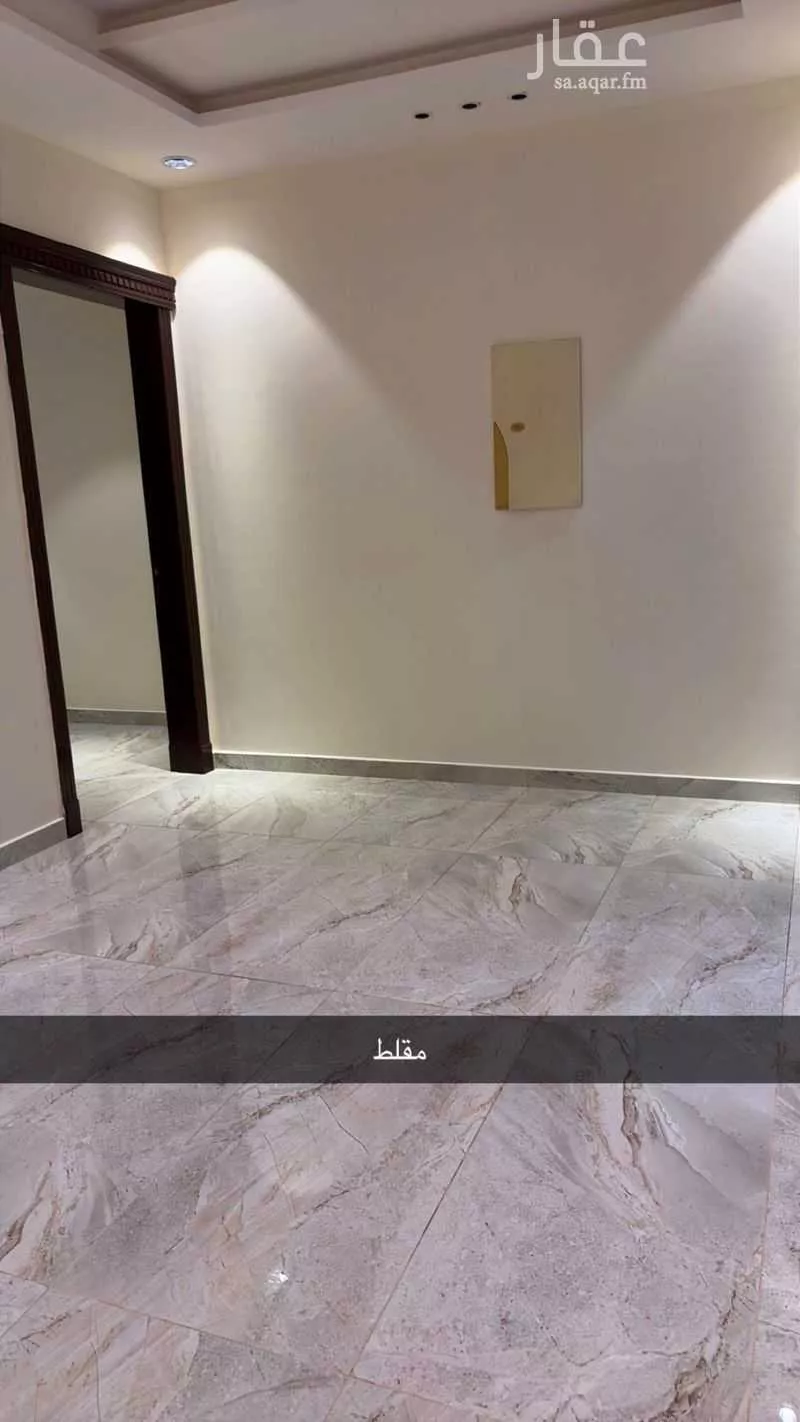 5 bedroom villa in Dhahrat Namar 8