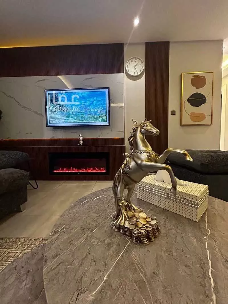 3 bedroom apartment in Al Malqa 7