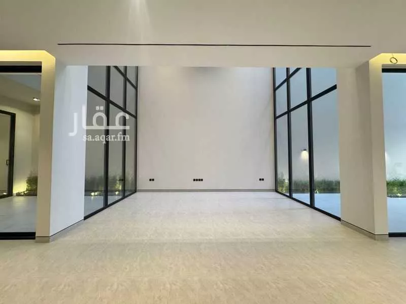 5 bedroom villa in Al Narjis 5