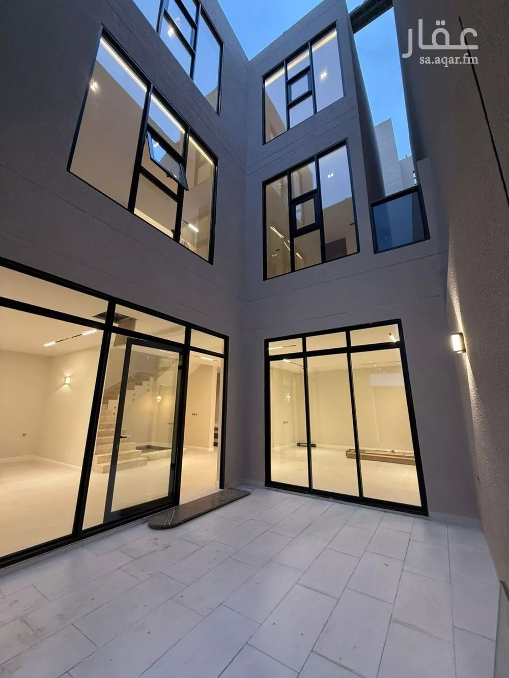 6 bedroom villa in Al Mahdiyyah 3