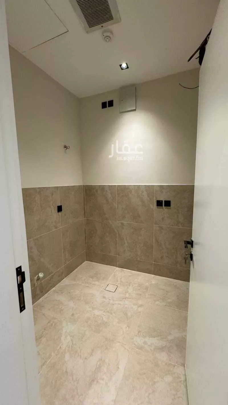 2 bedroom apartment in Al Qairawan 9