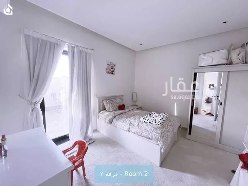شقة 3 غرف في عرقة 8