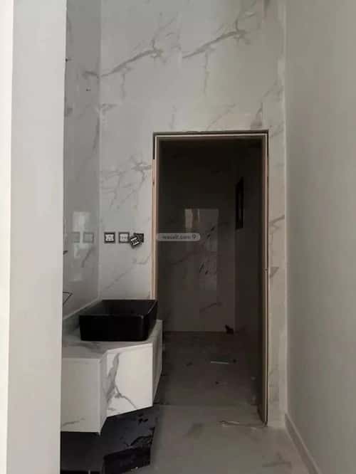 شقة 6 غرف في احد 3