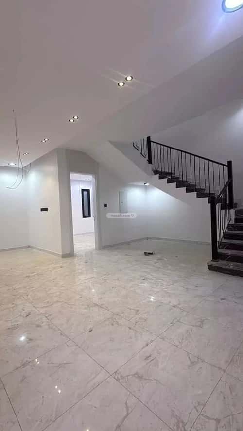 7 bedroom villa in Dahiat King Fahd 4