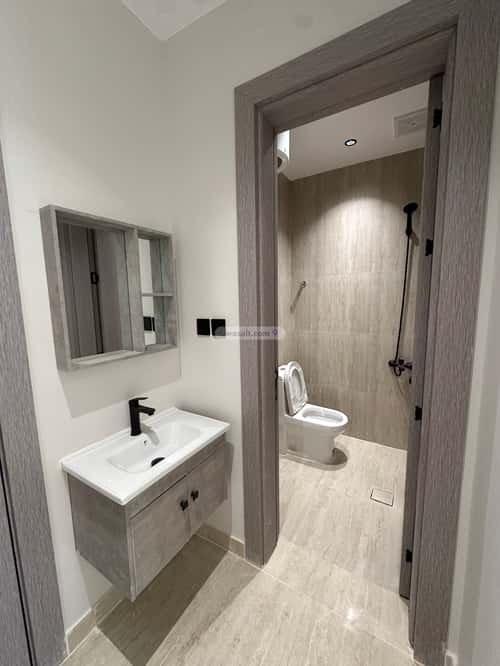 شقة 4 غرف في الحمرا 3