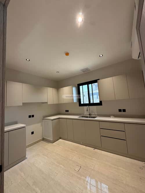 4 bedroom apartment in Al Hamra 3