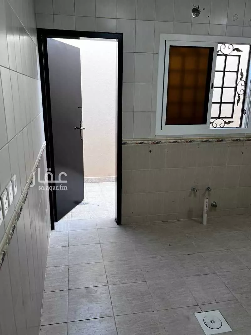 3 bedroom floor in Al Zahrah 8