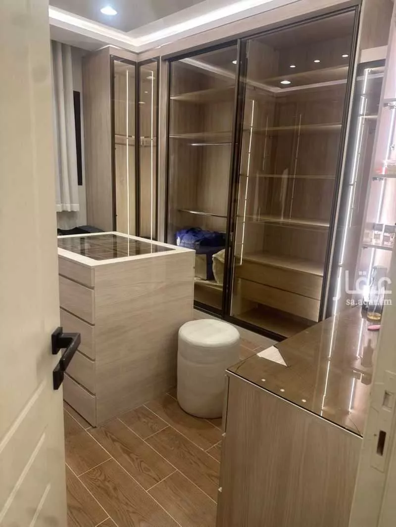 5 bedroom apartment in Al Mahdiyyah, Riyadh 8